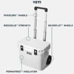 YETI Roadie 32 Wheeled Cooler - Imagem 2