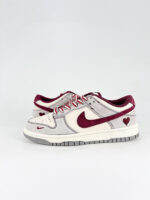 NIKE DUNK SB LOW